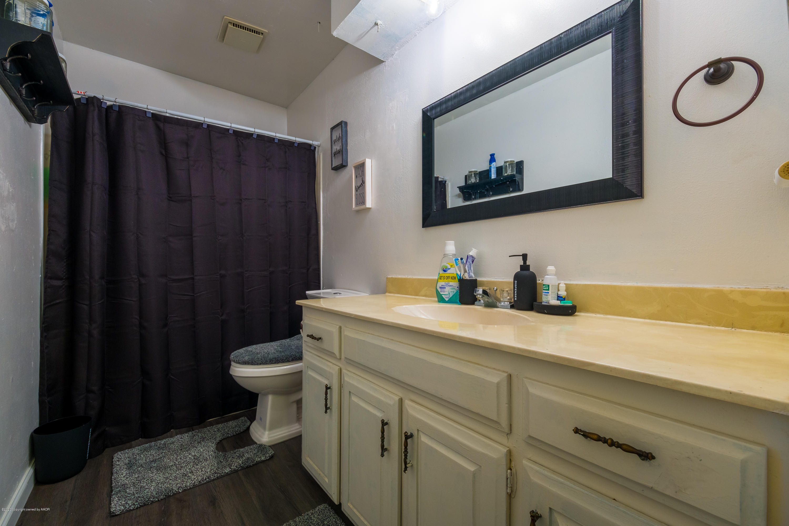 5101 Live Oak Drive Amarillo, TX 79110 - Photo 21 of 35 Bathroom 2