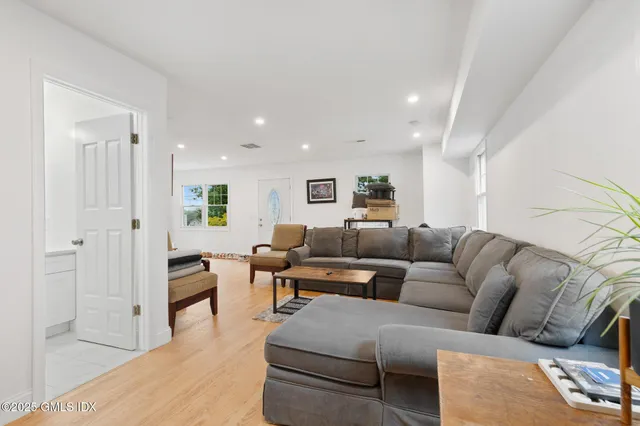 $1,495,000 | Undisclosed Address, Stamford, CT 06906