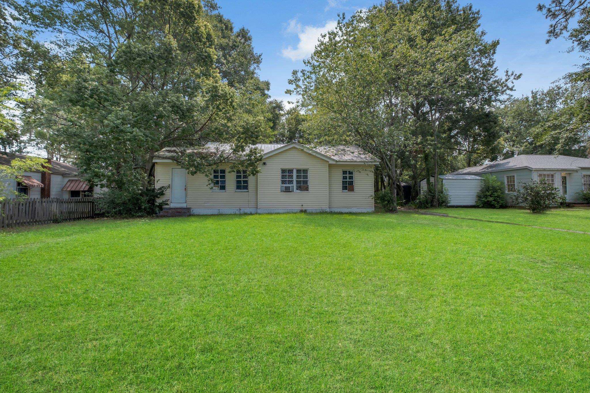 312 North Quincy Street Perry, FL 32347 - Photo 11 of 18
