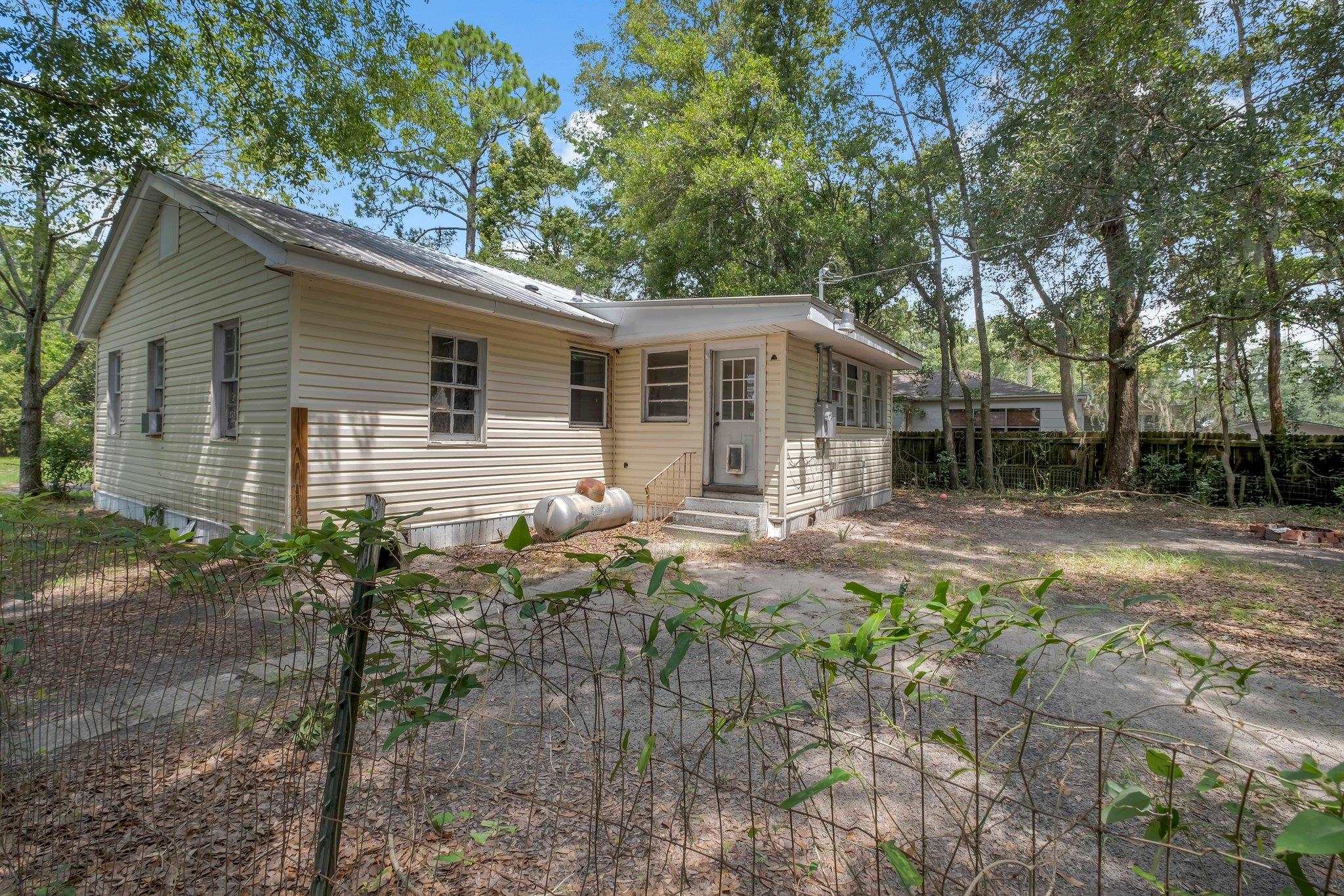312 North Quincy Street Perry, FL 32347 - Photo 10 of 18