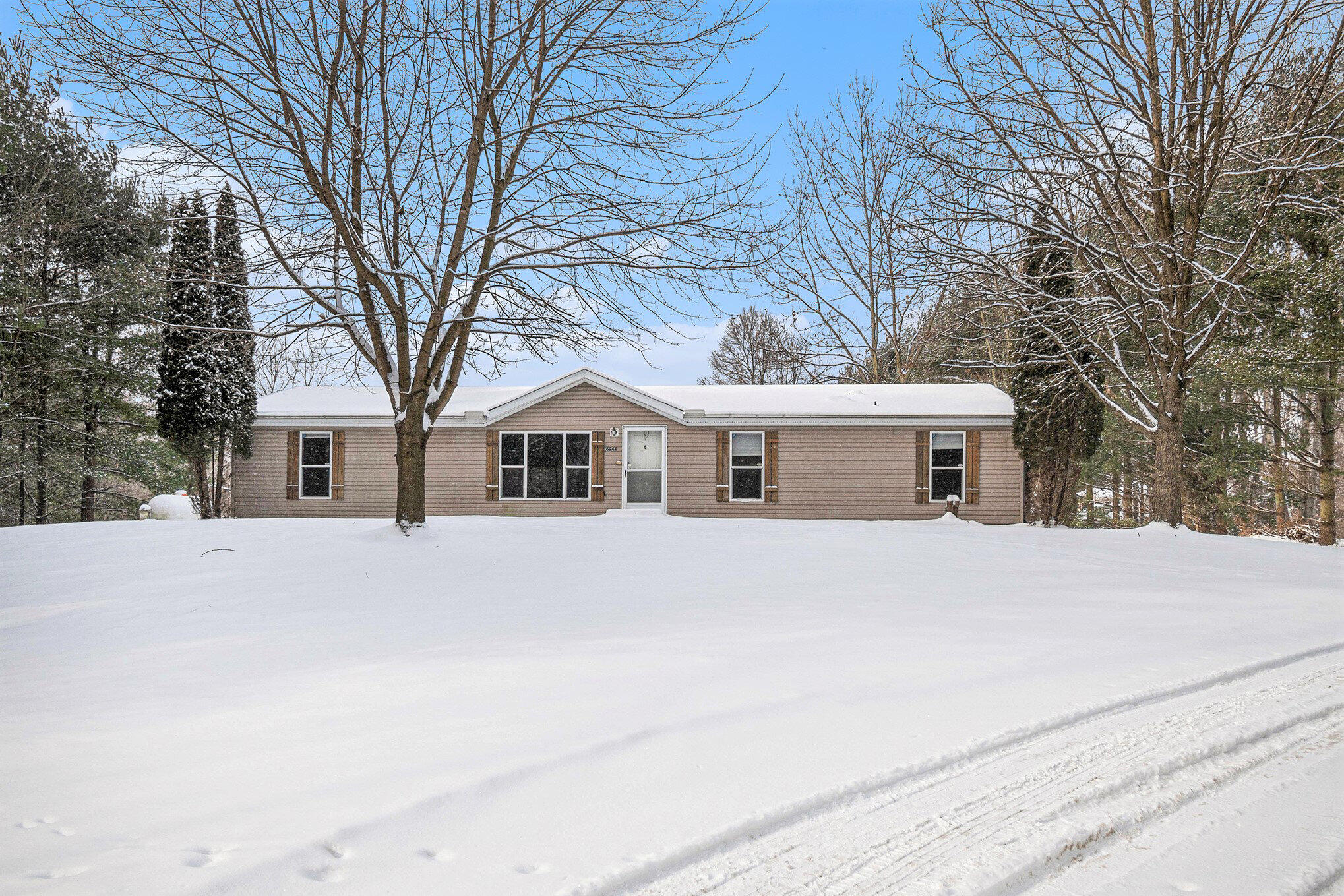 6944 Jordan Road Jackson, MI 49201 - Photo 2 of 60 003_ndp2321