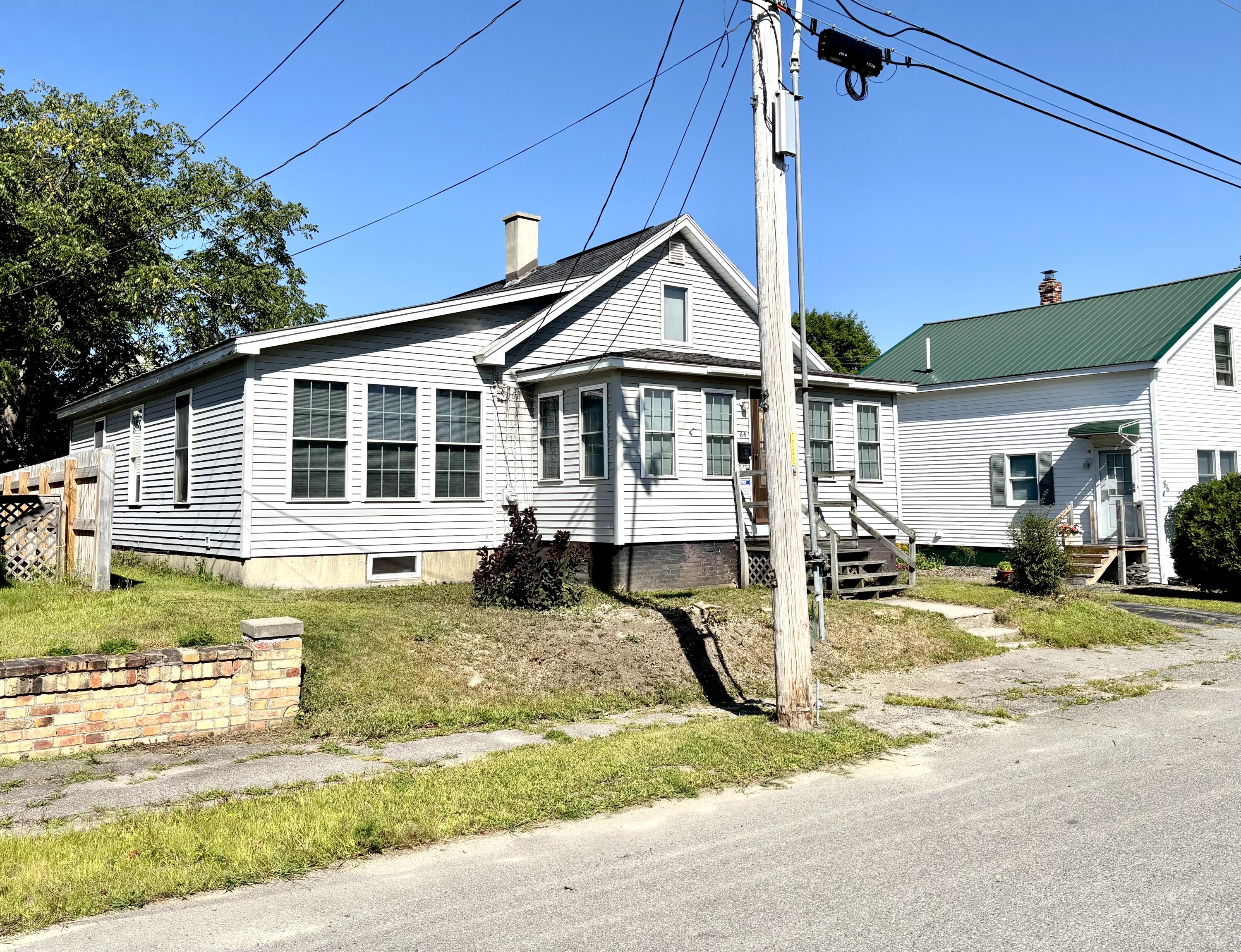 64 Congress Street Millinocket, ME 04462 - Photo 2 of 44 IMG_3813