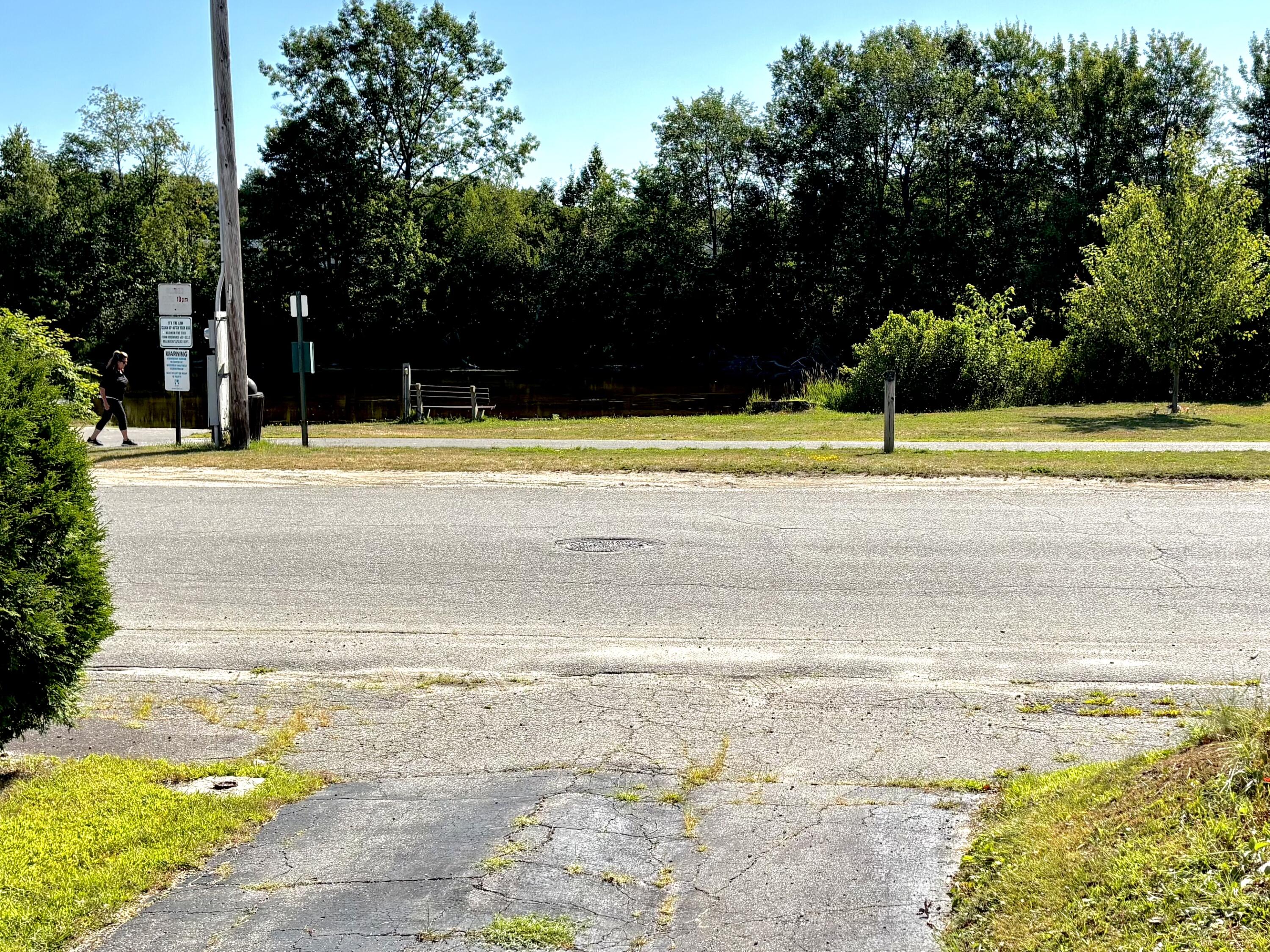 64 Congress Street Millinocket, ME 04462 - Photo 6 of 44 IMG_3819