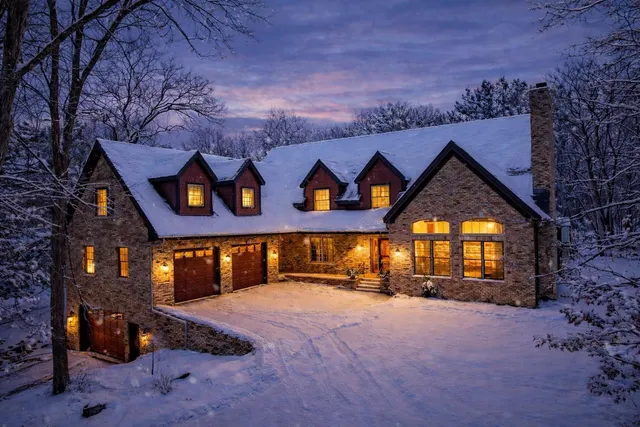 $1,495,000 | 11625 Live Oak Drive, Minnetonka, MN 55305