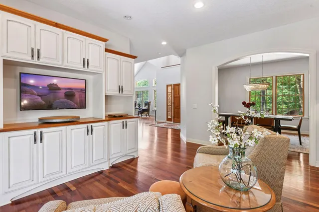 $1,495,000 | 11625 Live Oak Drive, Minnetonka, MN 55305