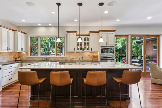 $1,495,000 | 11625 Live Oak Drive, Minnetonka, MN 55305