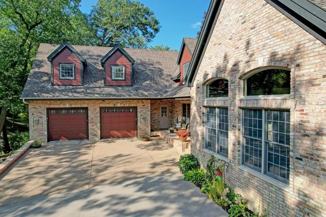 $1,495,000 | 11625 Live Oak Drive, Minnetonka, MN 55305