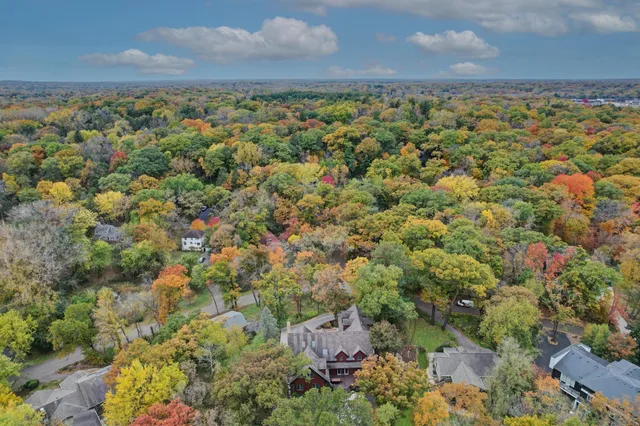 $1,495,000 | 11625 Live Oak Drive, Minnetonka, MN 55305