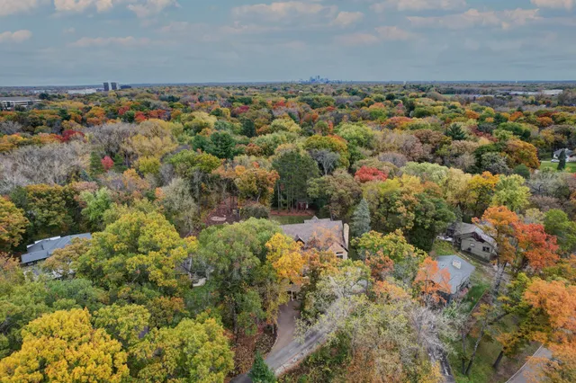 $1,495,000 | 11625 Live Oak Drive, Minnetonka, MN 55305