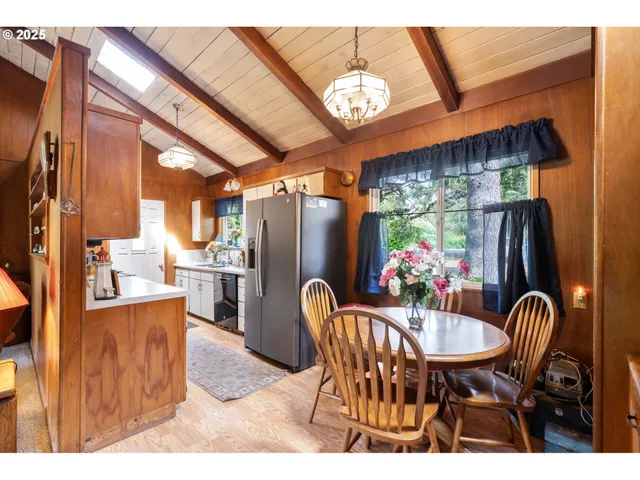 $350,000 | 84886 Highway 101, Seaside, OR 97138