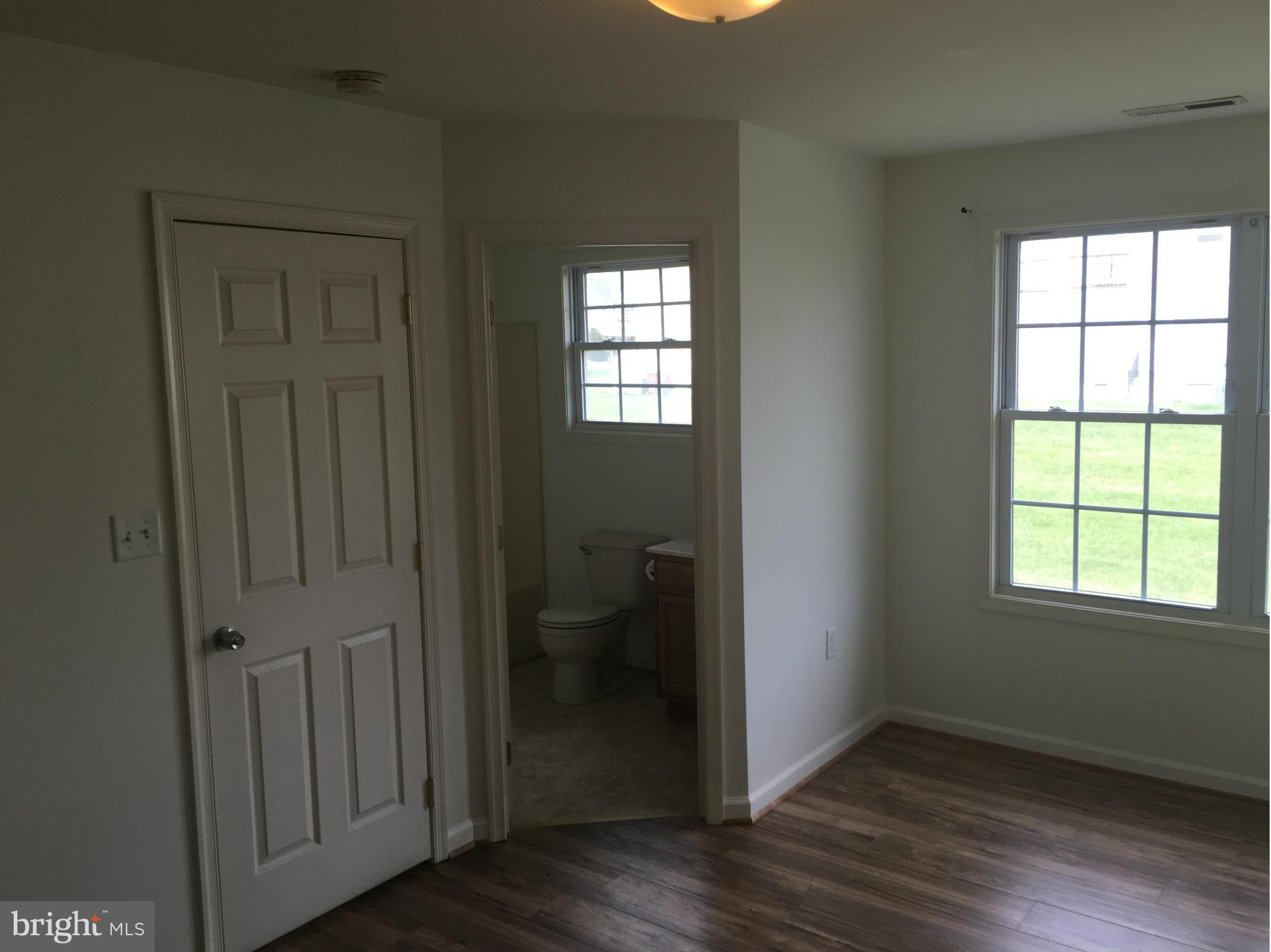 129 Peter Rabbit Drive Ranson, WV 25438 - Photo 8 of 14 Bath (Master)