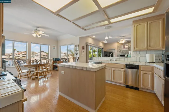 $1,050,000 | 1966 Windward Point, Discovery Bay, CA 94505