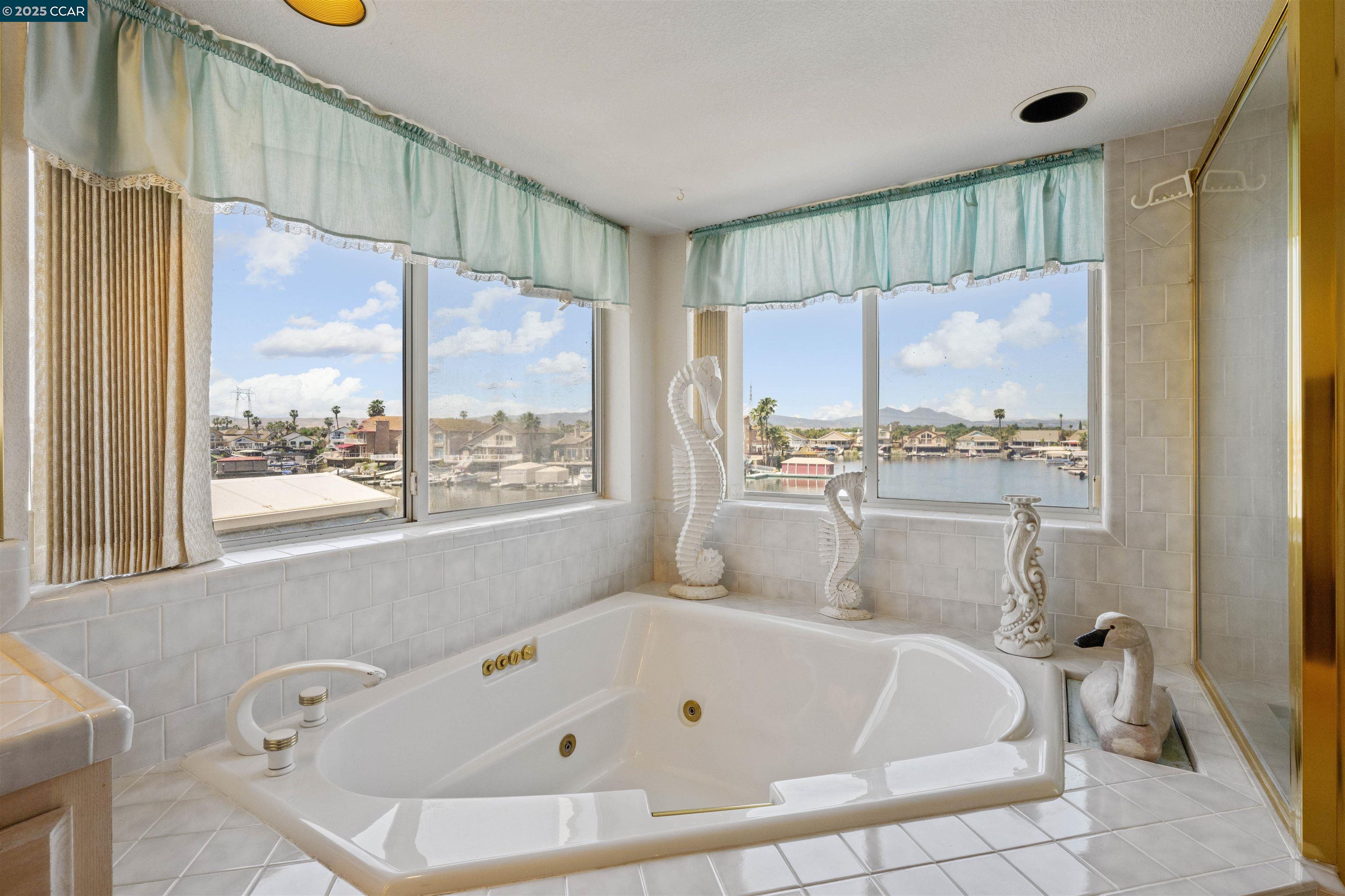 1966 Windward Point Discovery Bay, CA 94505 - Photo 25 of 42