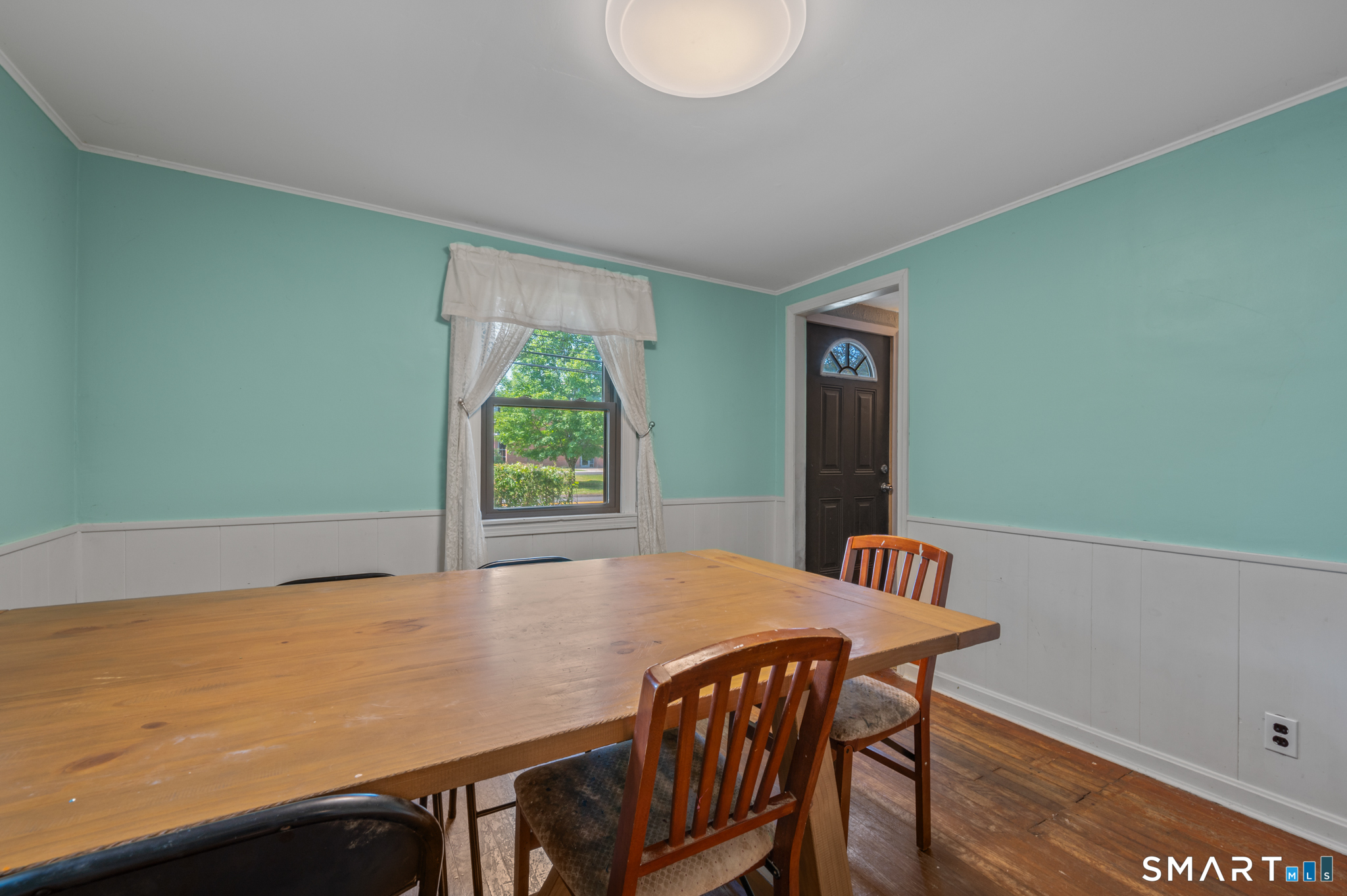 128 Capen Street Windsor, CT 06095 - Photo 9 of 29
