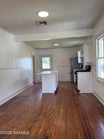 $1,500 | 220 St Peter Street, Lafayette, LA 70506