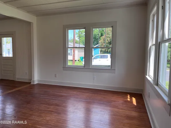 $1,500 | 220 St Peter Street, Lafayette, LA 70506