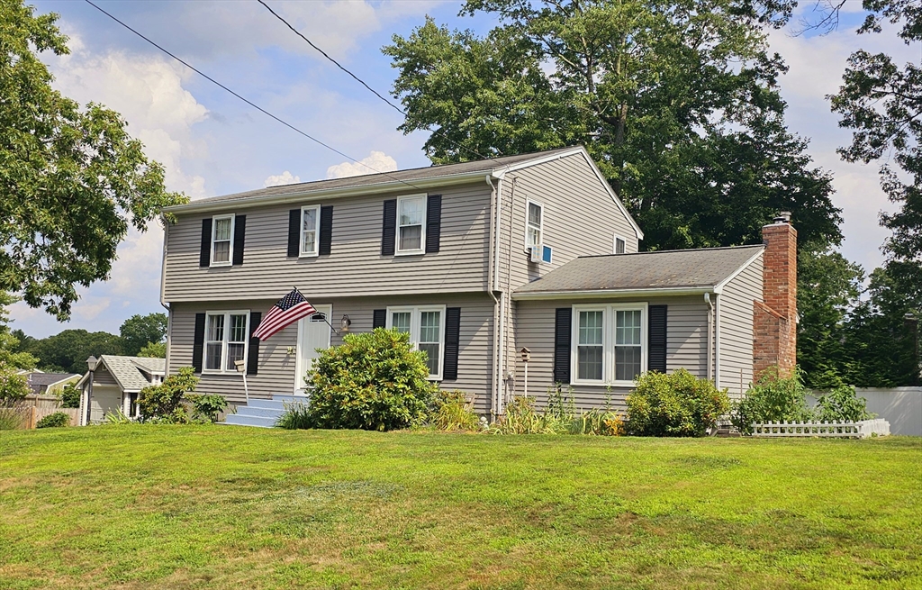 14 Brookfield Road Milford, MA 01757 - Photo 2 of 22 Gallery Image 2