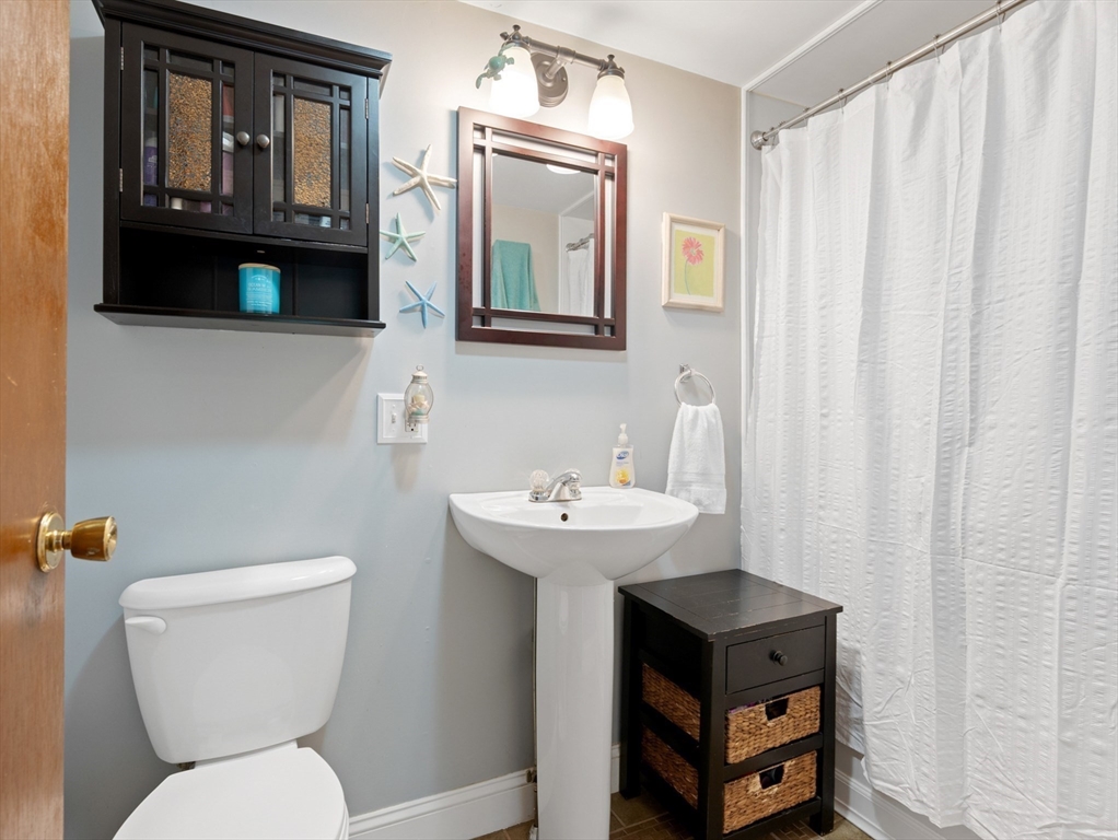 11 Grove Point Road Wales, MA 01081 - Photo 8 of 31