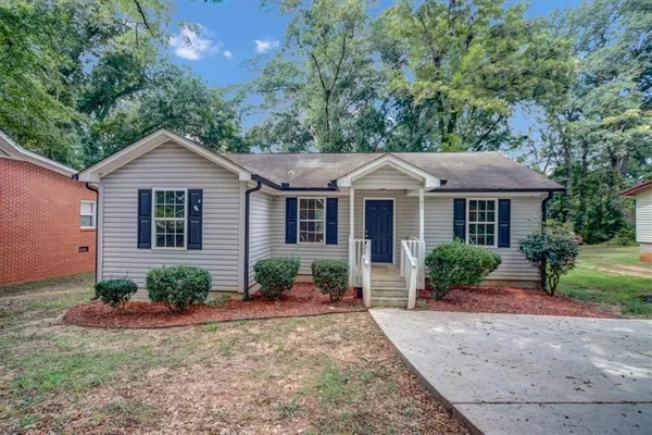 $220,000 | 51 Johnson Avenue, Newnan, GA 30263