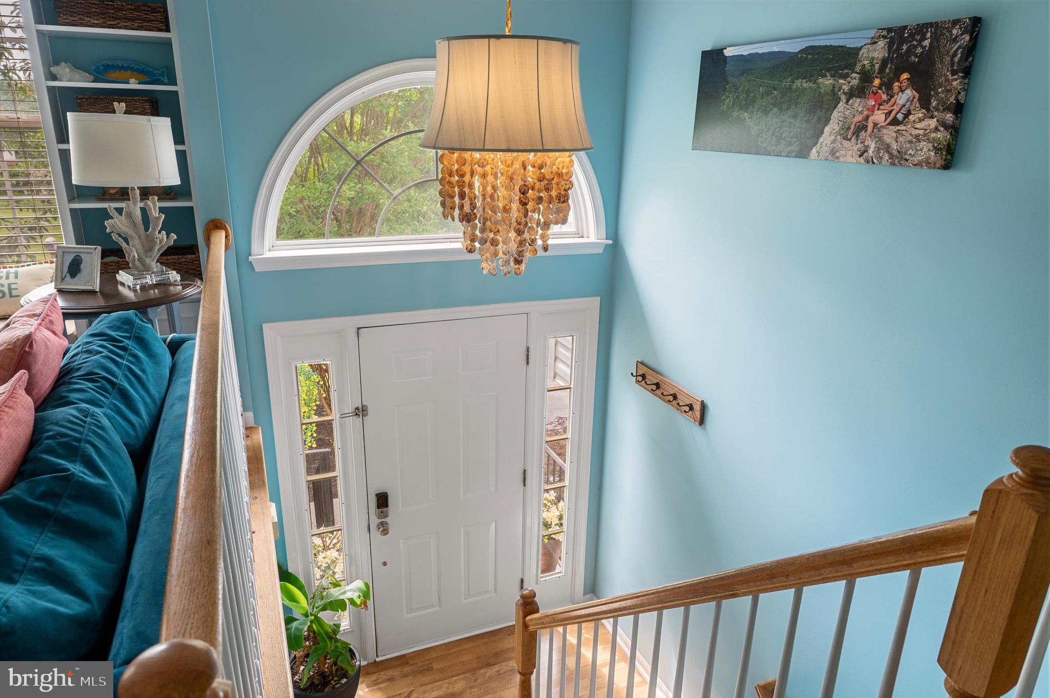 307 Goldenrod Road Winchester, VA 22602 - Photo 3 of 37 Gallery Image 3