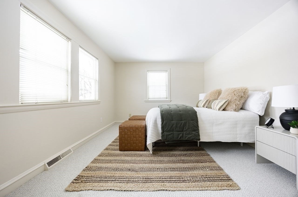 15 Alroy Road Weymouth, MA 02190 - Photo 18 of 33