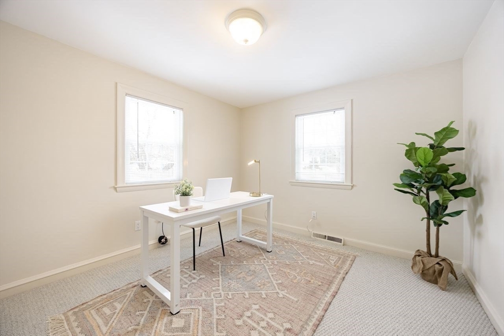 15 Alroy Road Weymouth, MA 02190 - Photo 19 of 33