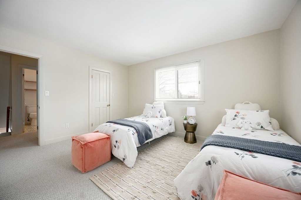 15 Alroy Road Weymouth, MA 02190 - Photo 23 of 33