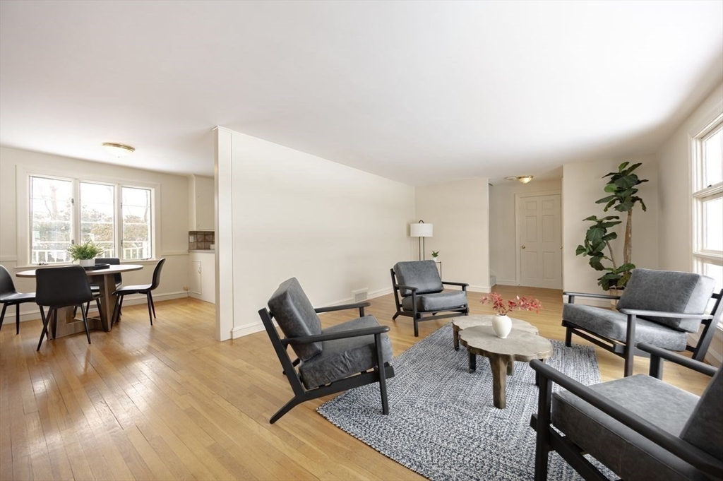 15 Alroy Road Weymouth, MA 02190 - Photo 5 of 33