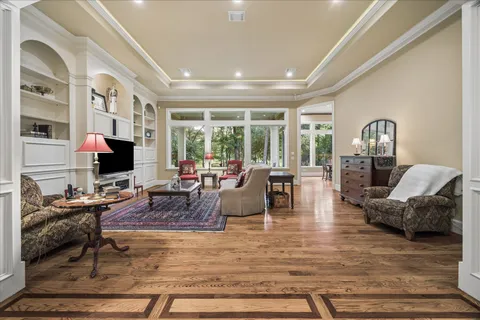 $1,250,000 | 37519 Edgewater Drive, Pinehurst, TX 77362