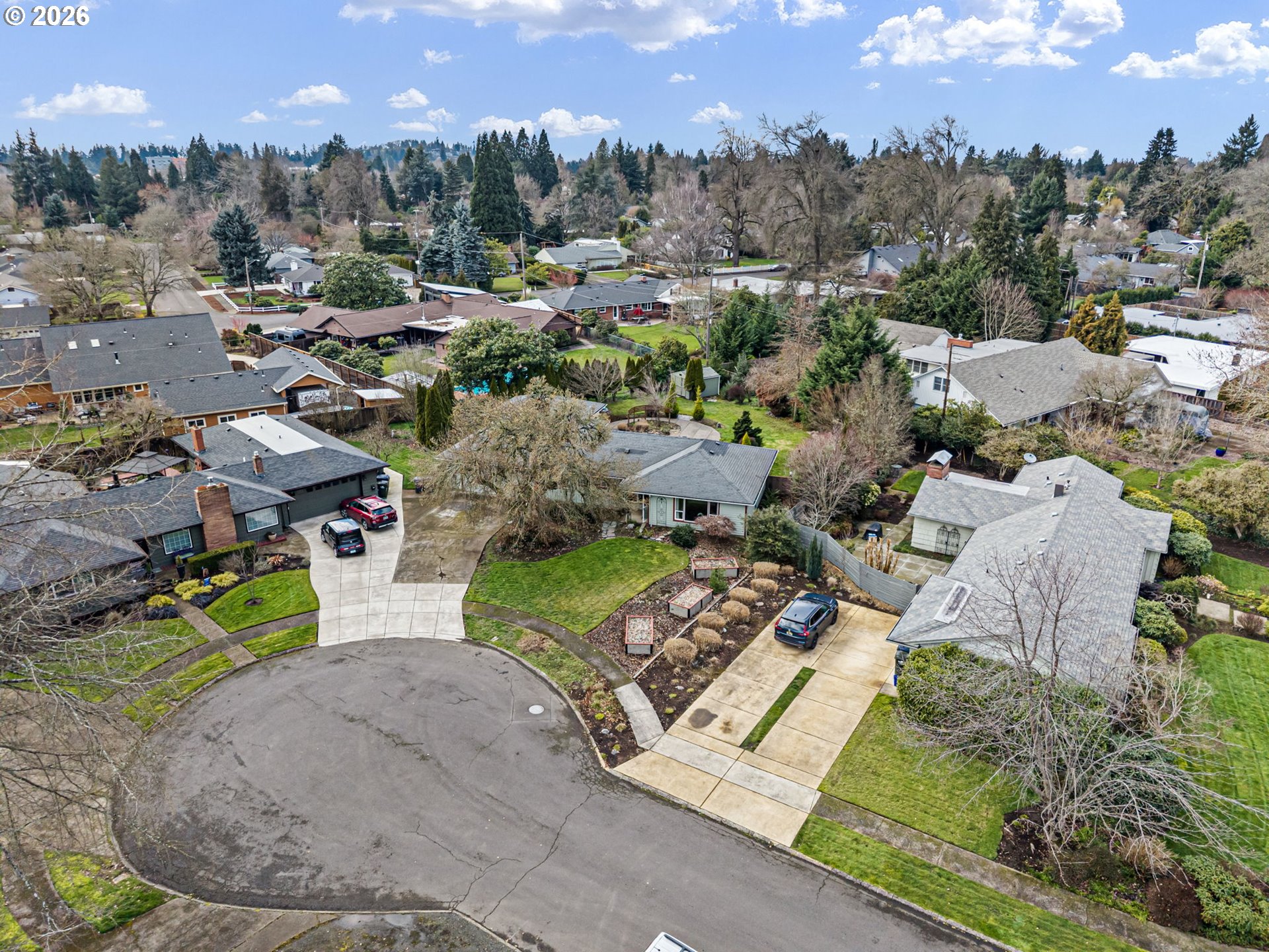 280 Regal Court Eugene, OR 97401 - Photo 42 of 44
