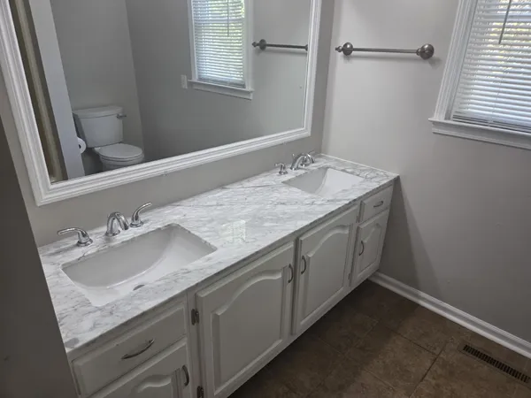 $2,099 | 2426 Bennington Drive, Murfreesboro, TN 37129