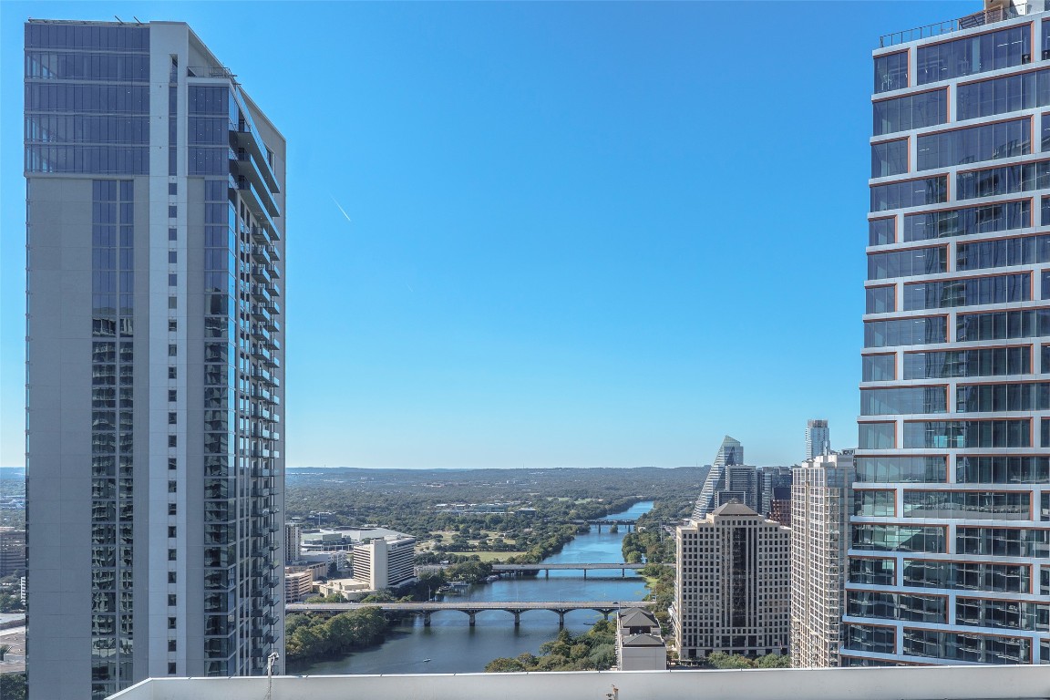 610 Davis Street, Unit 4708 Austin, TX 78701 - Photo 6 of 29 a view of a city with tall buildings