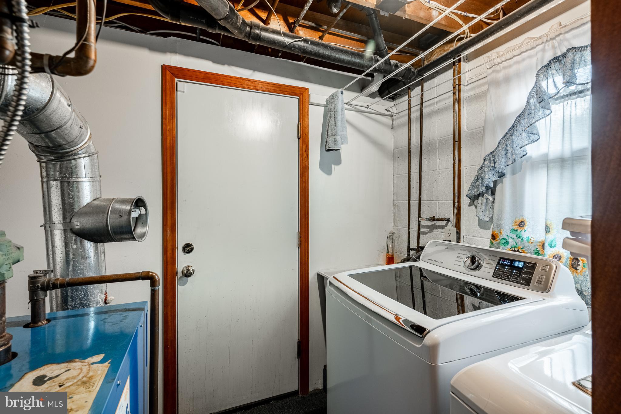 36 Sunset Road Royersford, PA 19468 - Photo 28 of 46 Laundry area