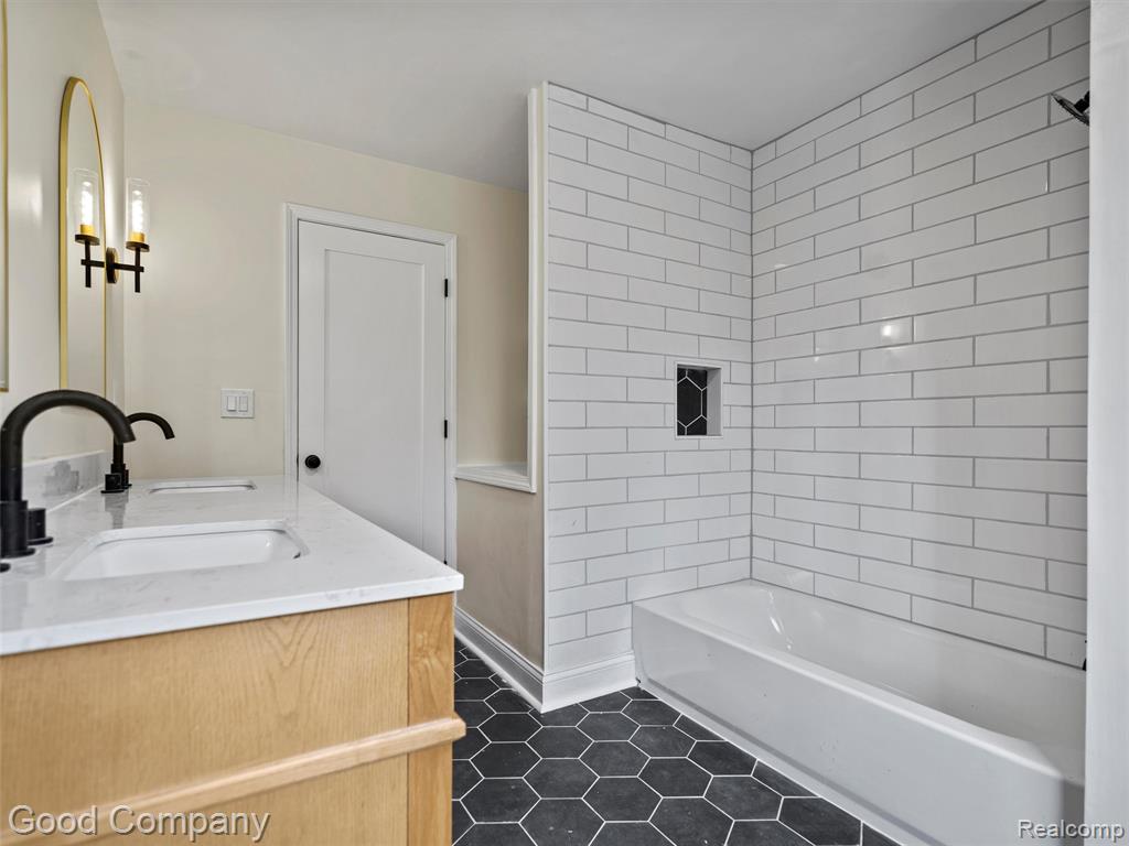 32 Shagbark Drive Rochester Hills, MI 48309 - Photo 18 of 30