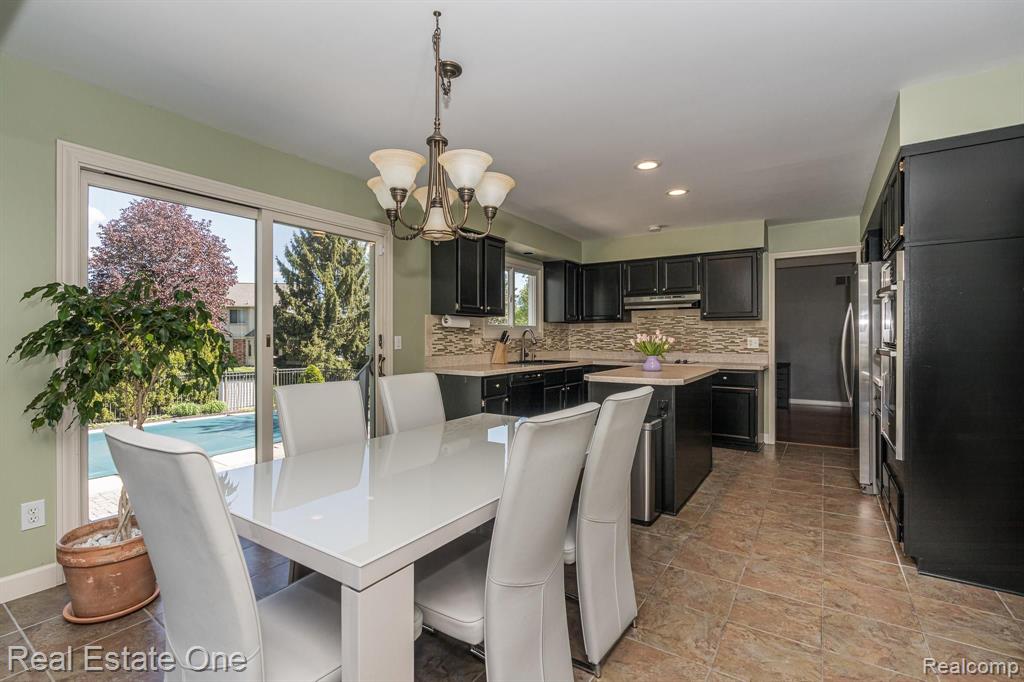 3460 Wedgewood Drive Rochester Hills, MI 48306 - Photo 14 of 47