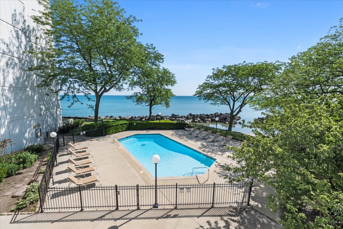 1500 Sheridan Road, Unit 2I Wilmette, IL 60091 - Photo 26 of 29