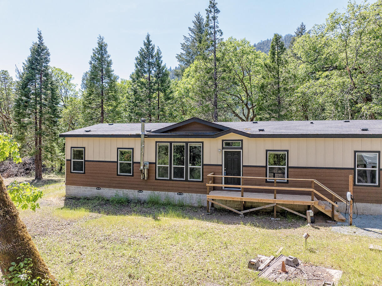 646 Winona Road Grants Pass, OR 97526 - Photo 39 of 40 DJI_20240513145830_0159_D copy