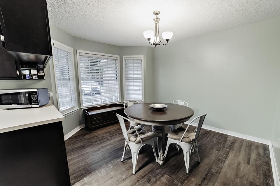 5772 Pebble Ridge Drive Milton, FL 32583 - Photo 9 of 27 Gallery Image 9