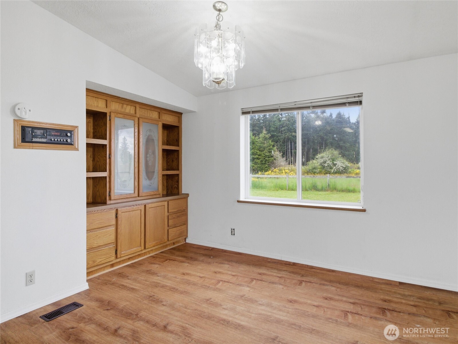 16840 Flume Road Southeast Yelm, WA 98597 - Photo 10 of 40