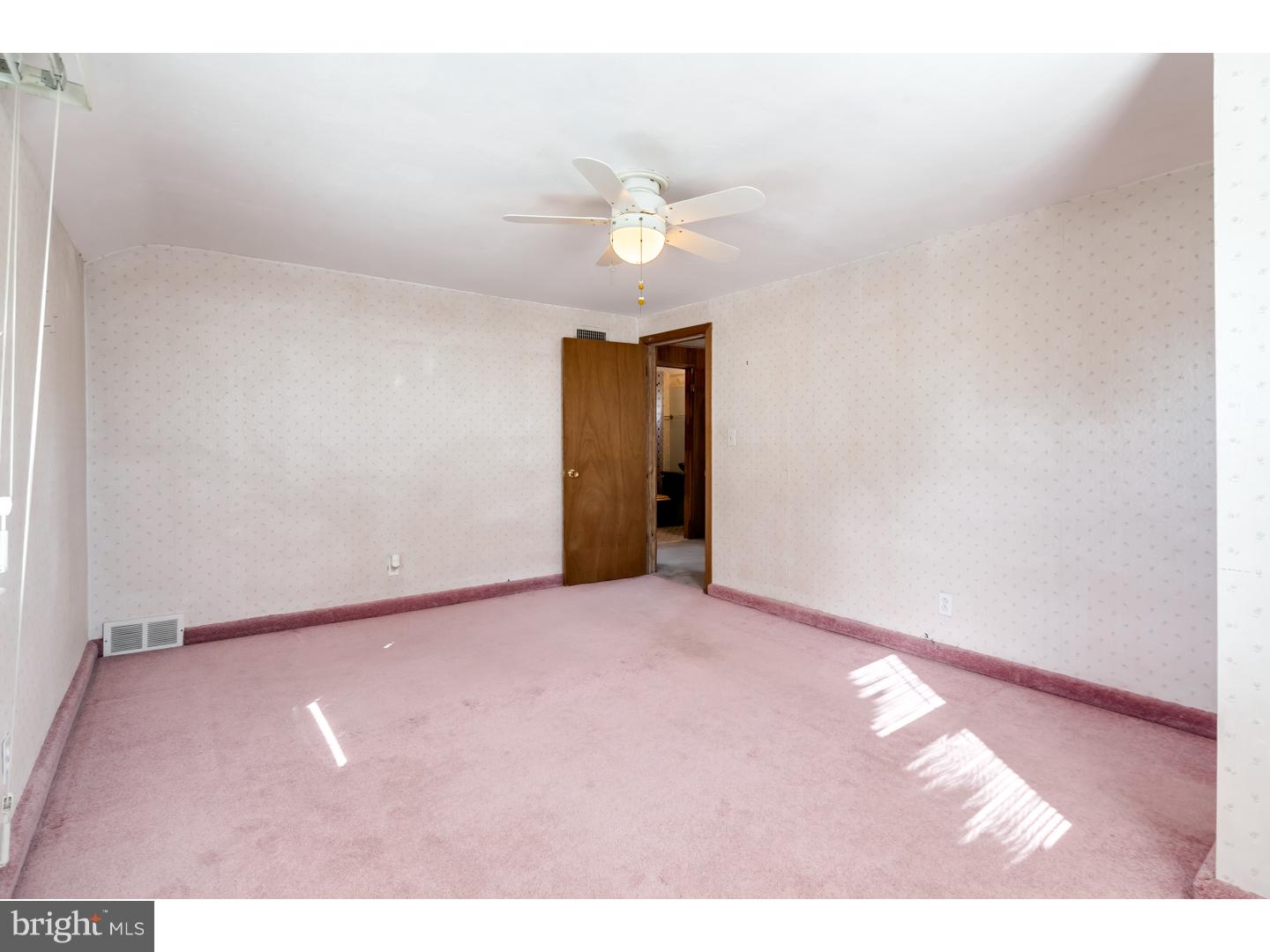 1000 Lamb Road Secane, PA 19018 - Photo 16 of 19