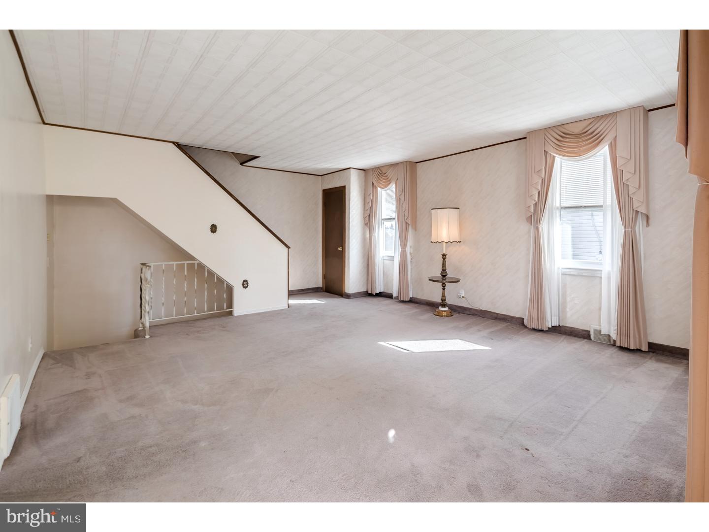1000 Lamb Road Secane, PA 19018 - Photo 3 of 19