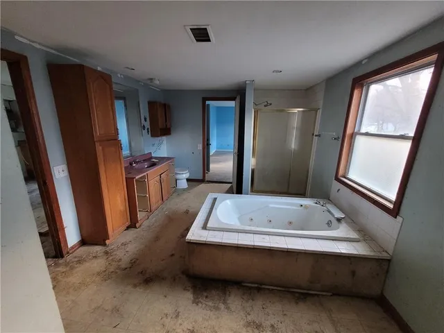 $92,000 | 11909 Kentucky Avenue, Sugar Creek, MO 64054