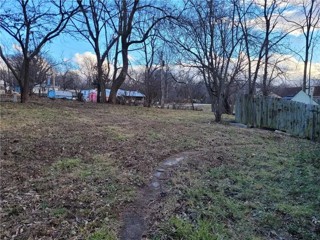 $92,000 | 11909 Kentucky Avenue, Sugar Creek, MO 64054