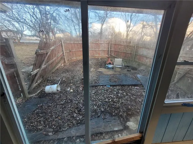 $92,000 | 11909 Kentucky Avenue, Sugar Creek, MO 64054