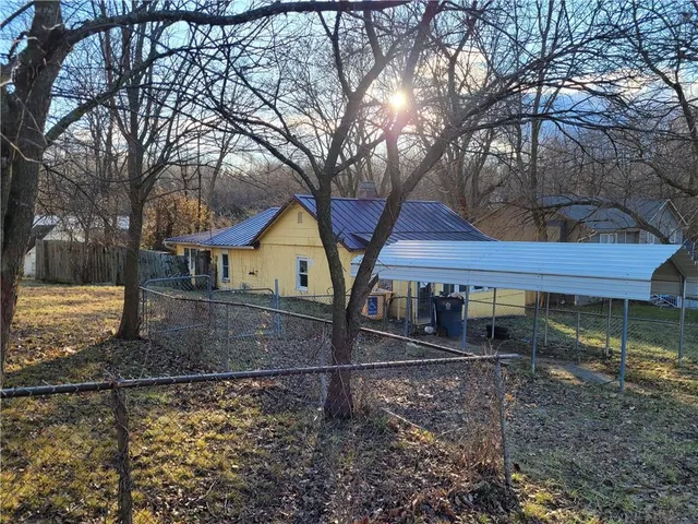 $92,000 | 11909 Kentucky Avenue, Sugar Creek, MO 64054