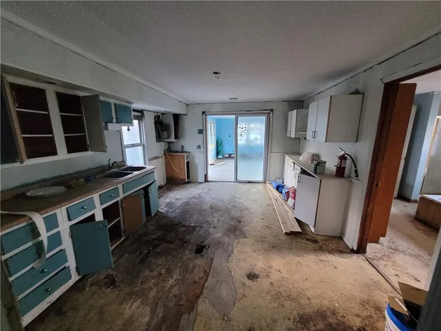 $92,000 | 11909 Kentucky Avenue, Sugar Creek, MO 64054