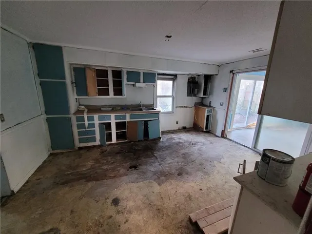 $92,000 | 11909 Kentucky Avenue, Sugar Creek, MO 64054