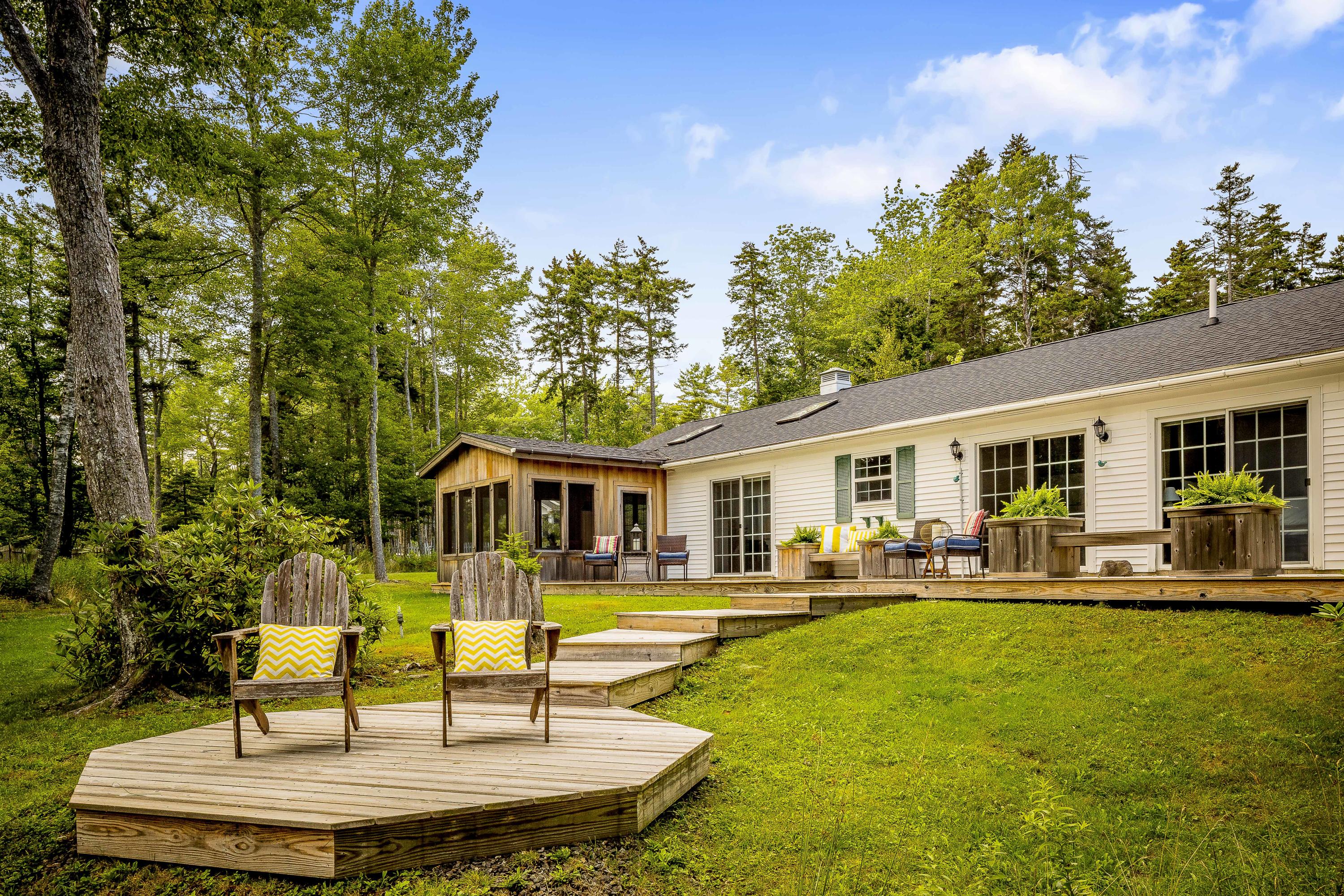 447 Seal Harbor Road Spruce Head, ME 04859 - Photo 4 of 36 447SealHarbor_44_SS_v2