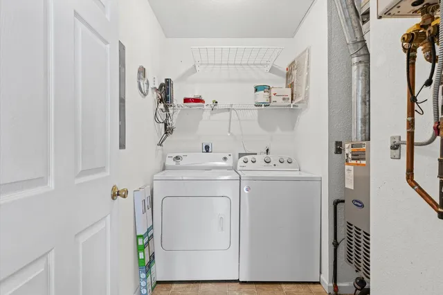 $160,000 | 114 North Cottage Grove Avenue, Urbana, IL 61802