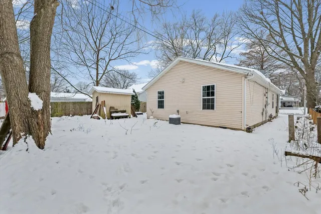 $160,000 | 114 North Cottage Grove Avenue, Urbana, IL 61802